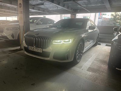BMW 7 SERIES - 1
