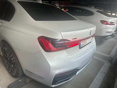 BMW 7 SERIES - 2