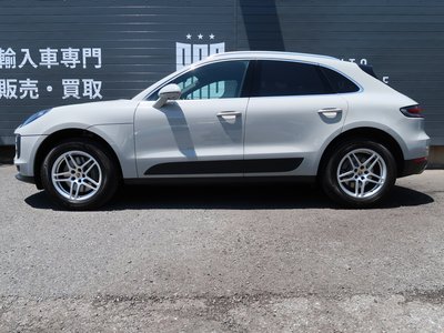 2021 Porsche MACAN thumbnail 19