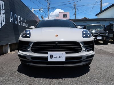 2021 Porsche MACAN thumbnail 16