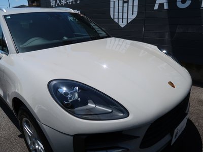 2021 Porsche MACAN thumbnail 26