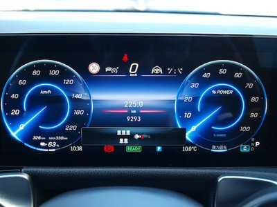 MERCEDES-BENZ EQB - 9