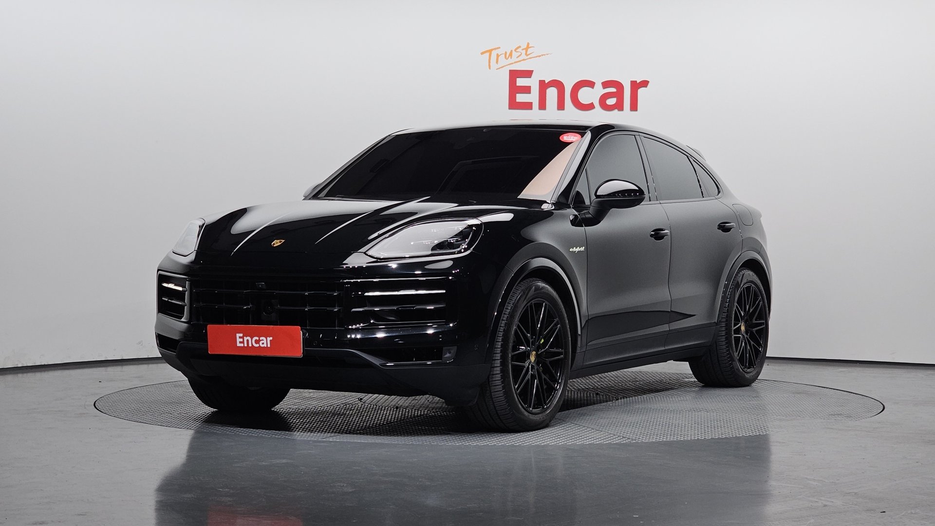 PORSCHE CAYENNE - View 1