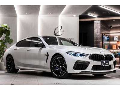 2021 BMW M8 照片 1