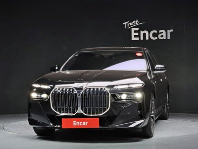 BMW 7 SERIES - 2