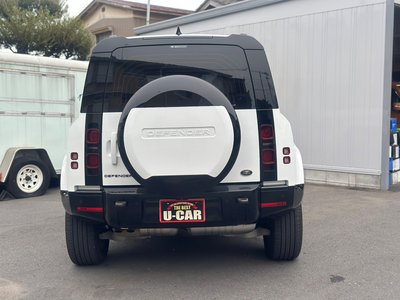 LAND ROVER DEFENDER - 10