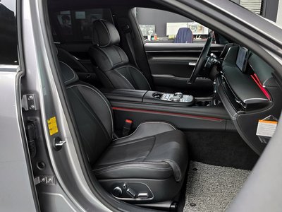 2024 Genesis G90 (RS4) — миниатюра 11