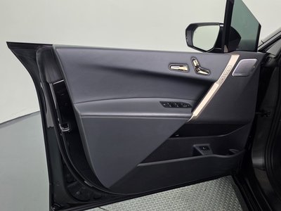 2023 BMW IX thumbnail 14