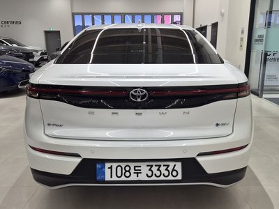2026 Toyota CROWN CROSSOVER 照片 3