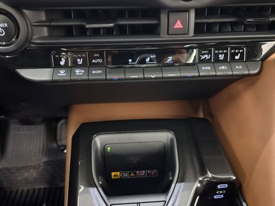 2026 Toyota CROWN CROSSOVER thumbnail 14