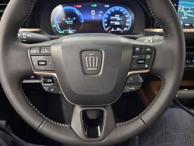 2026 Toyota CROWN CROSSOVER thumbnail 15