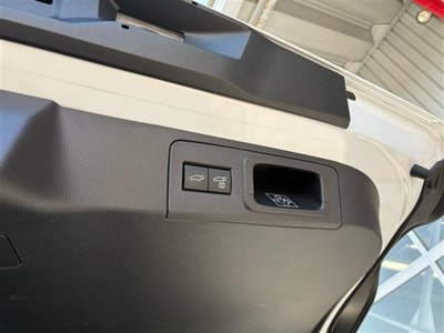 TOYOTA CROWN SPORT - 7