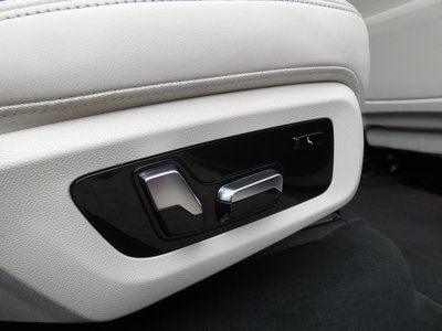 2023 BMW X7 — миниатюра 48