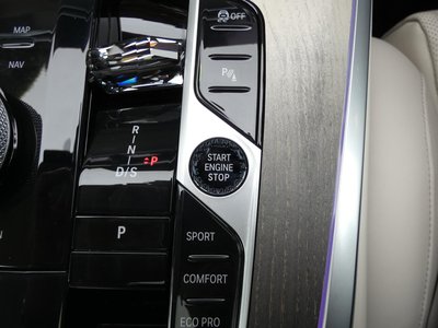 2023 BMW X7 — миниатюра 60