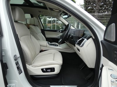 2023 BMW X7 — миниатюра 21