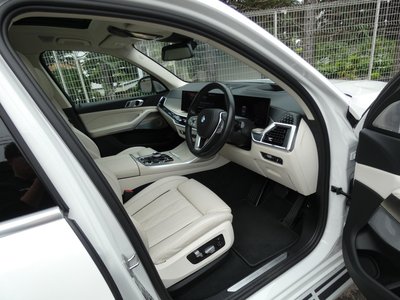 2023 BMW X7 — миниатюра 19