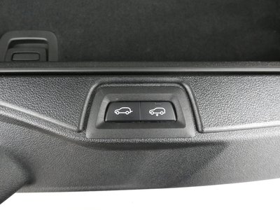 2023 BMW X7 — миниатюра 68