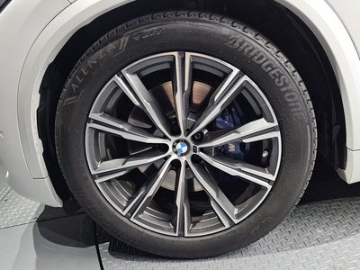 صورة 6 لـ 2021 BMW X5