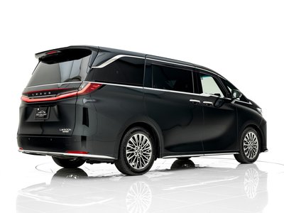 صورة 7 لـ 2024 Lexus LM
