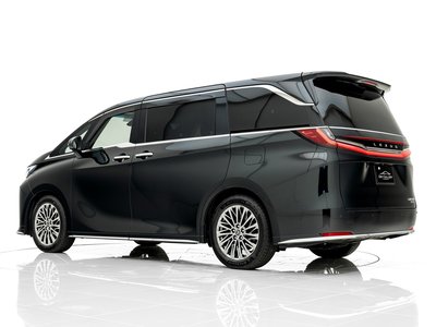 صورة 5 لـ 2024 Lexus LM