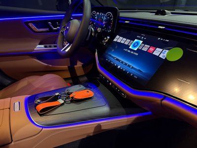 MERCEDES-BENZ E-CLASS - 9