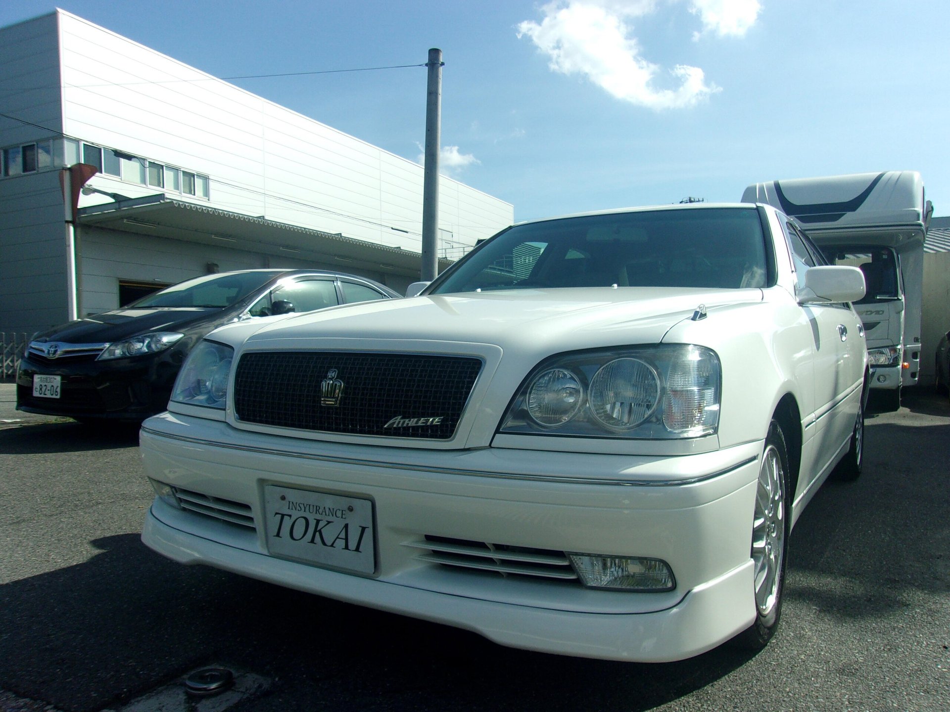 TOYOTA CROWN ATHLETE - View 1