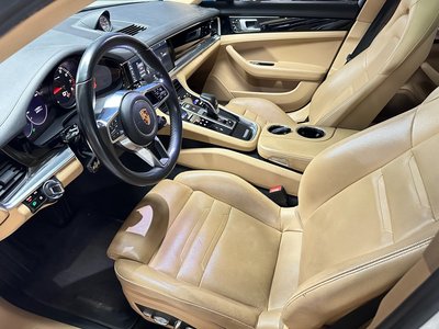 PORSCHE PANAMERA - 8