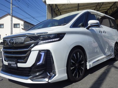 TOYOTA VELLFIRE - 2