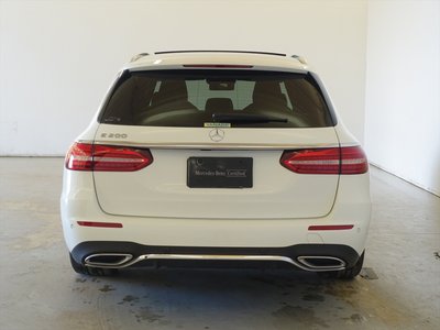 MERCEDES-BENZ E-CLASS WAGON - 3