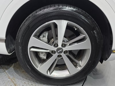 2022 Genesis GV80 photo 8