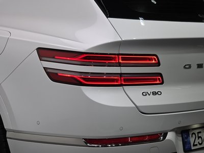 2022 Genesis GV80 photo 10