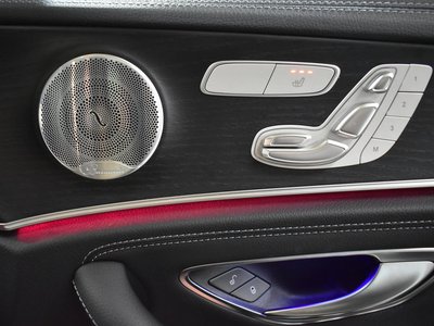 MERCEDES-BENZ E-CLASS - 9