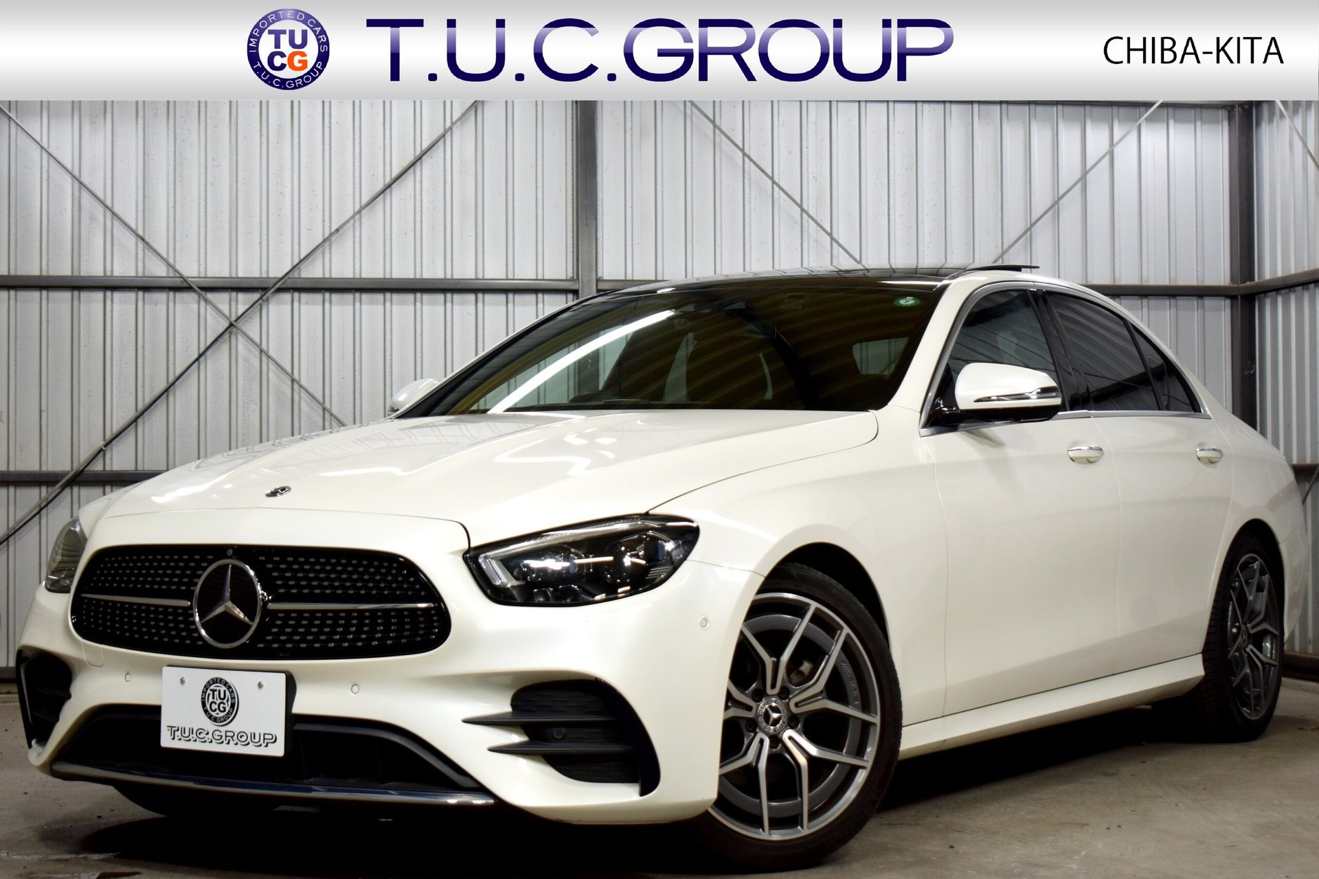 MERCEDES-BENZ E-CLASS - View 1