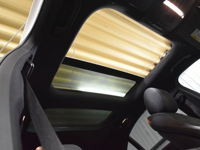 MERCEDES-BENZ E-CLASS - 8