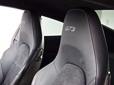2014 Porsche 911 — миниатюра 21