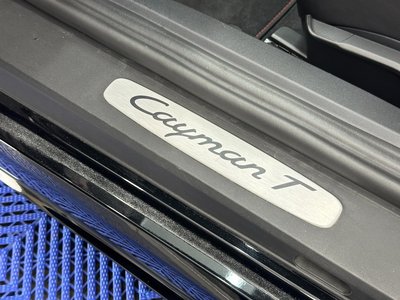 2021 Porsche 718 thumbnail 25