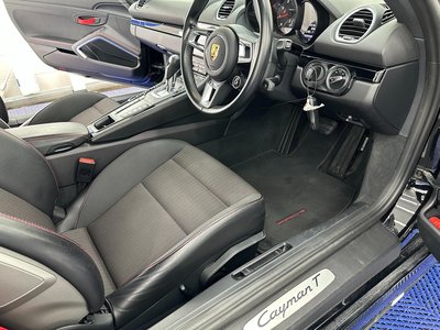 2021 Porsche 718 thumbnail 30