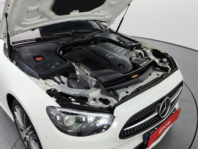 MERCEDES-BENZ E-CLASS - 7