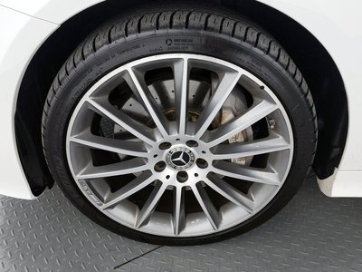 MERCEDES-BENZ E-CLASS - 6