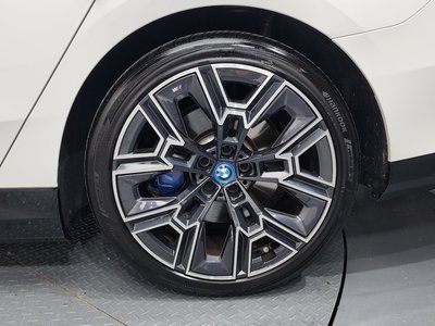 صورة 8 لـ 2024 BMW 5 SERIES