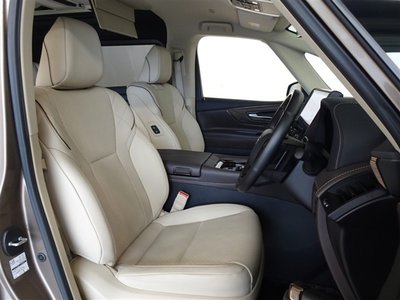 2025 Toyota ALPHARD photo 4