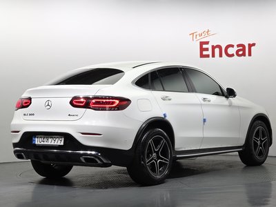MERCEDES-BENZ GLC - 4