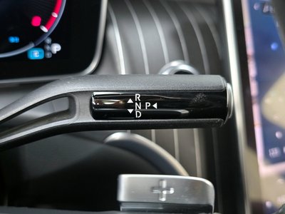 MERCEDES-BENZ GLC - 9