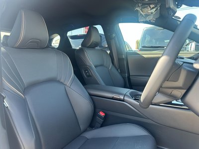 صورة مصغرة 71 لـ 2026 Toyota CROWN SPORT
