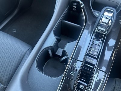 صورة مصغرة 47 لـ 2026 Toyota CROWN SPORT