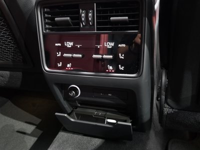 صورة مصغرة 26 لـ 2023 Porsche CAYENNE