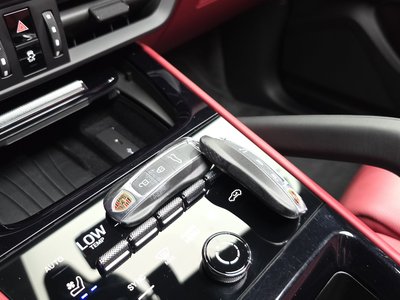 صورة مصغرة 32 لـ 2023 Porsche CAYENNE