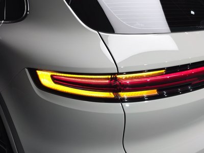 صورة مصغرة 11 لـ 2023 Porsche CAYENNE