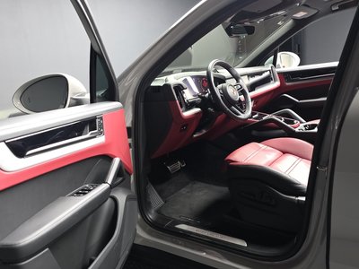 صورة مصغرة 14 لـ 2023 Porsche CAYENNE