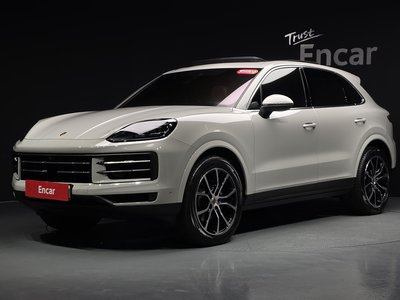 صورة 2 لـ 2023 Porsche CAYENNE